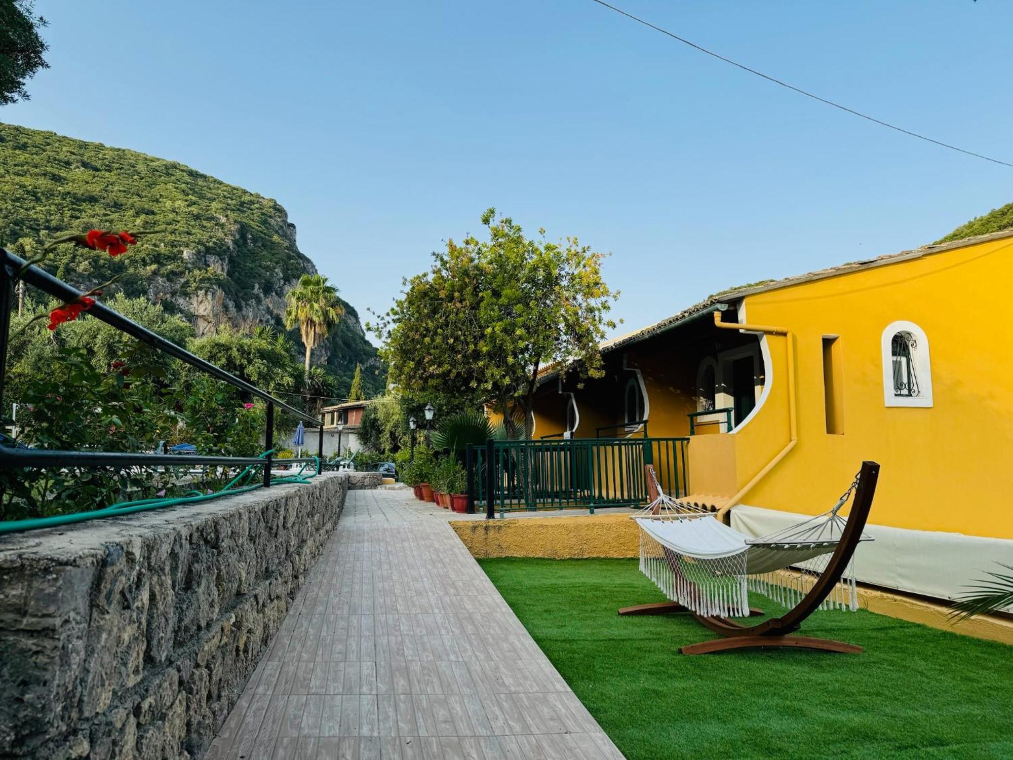 Afrodite'S Loft & Studios Paleokastritsa Exterior photo